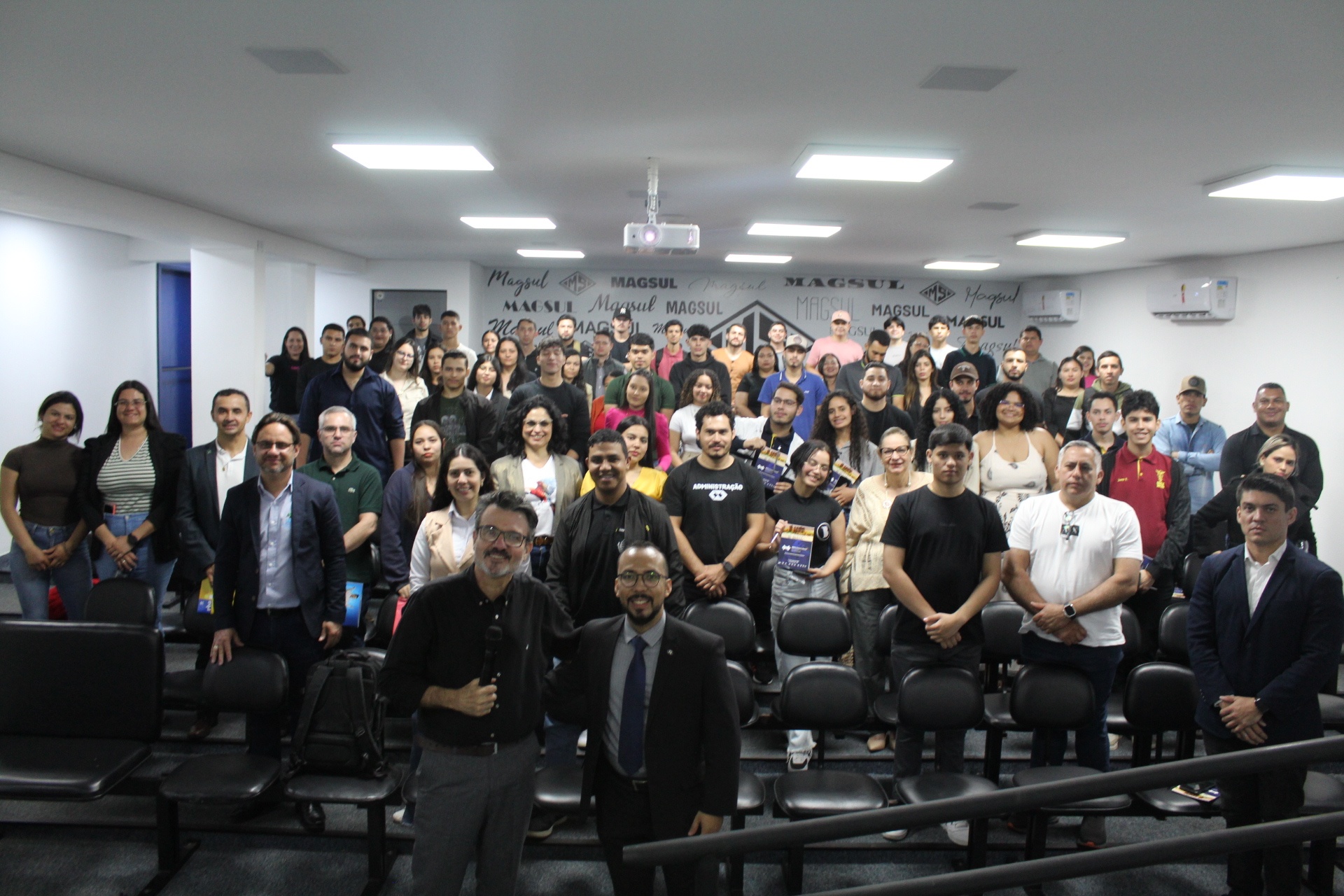 Leia mais sobre o artigo Celebrações dos 60 Anos da Administração e Mês da Administração no CRA-MS: uma jornada de conhecimento e homenagens