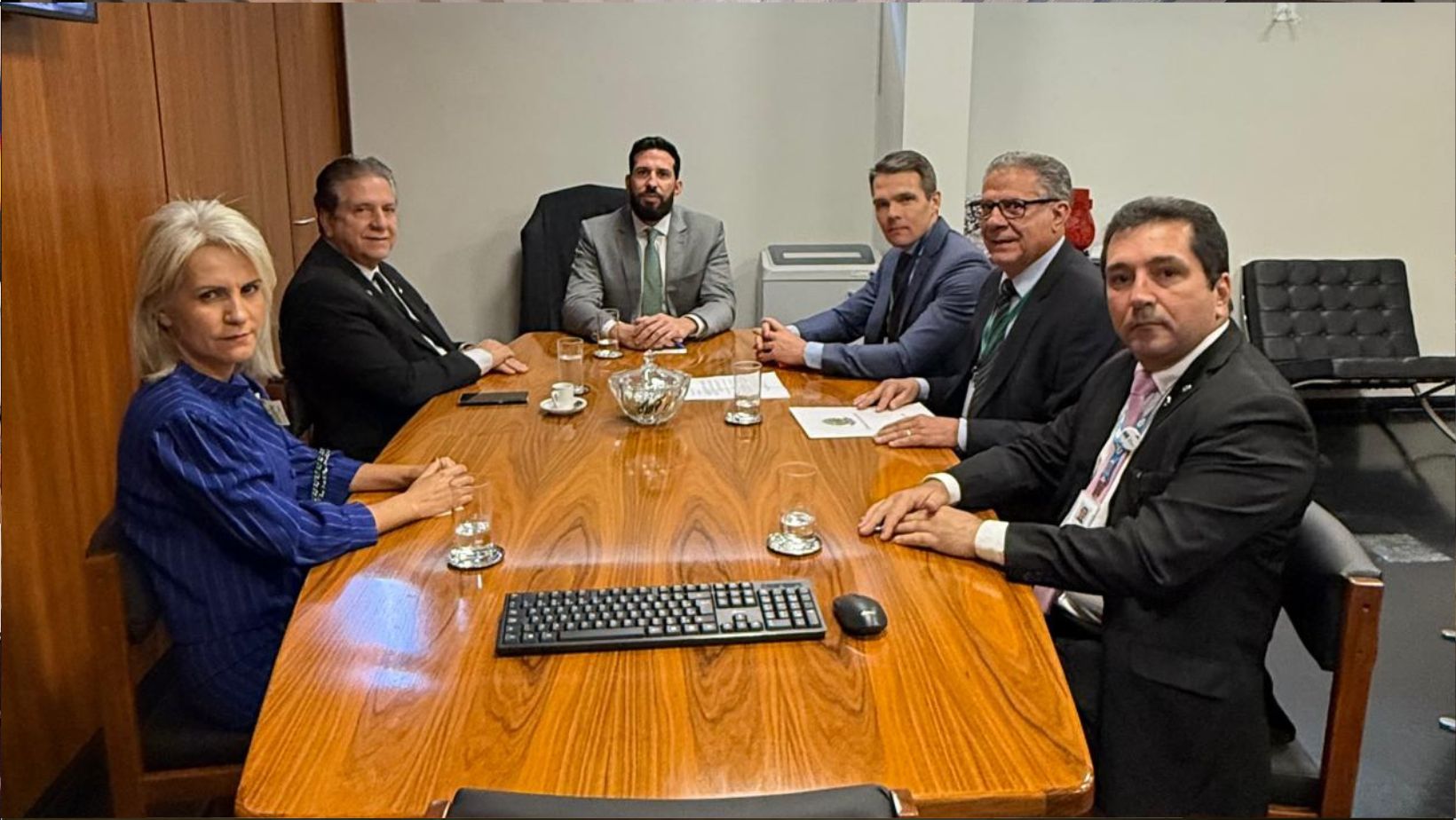 Leia mais sobre o artigo CFA participa de reunião estratégica na Câmara dos Deputados