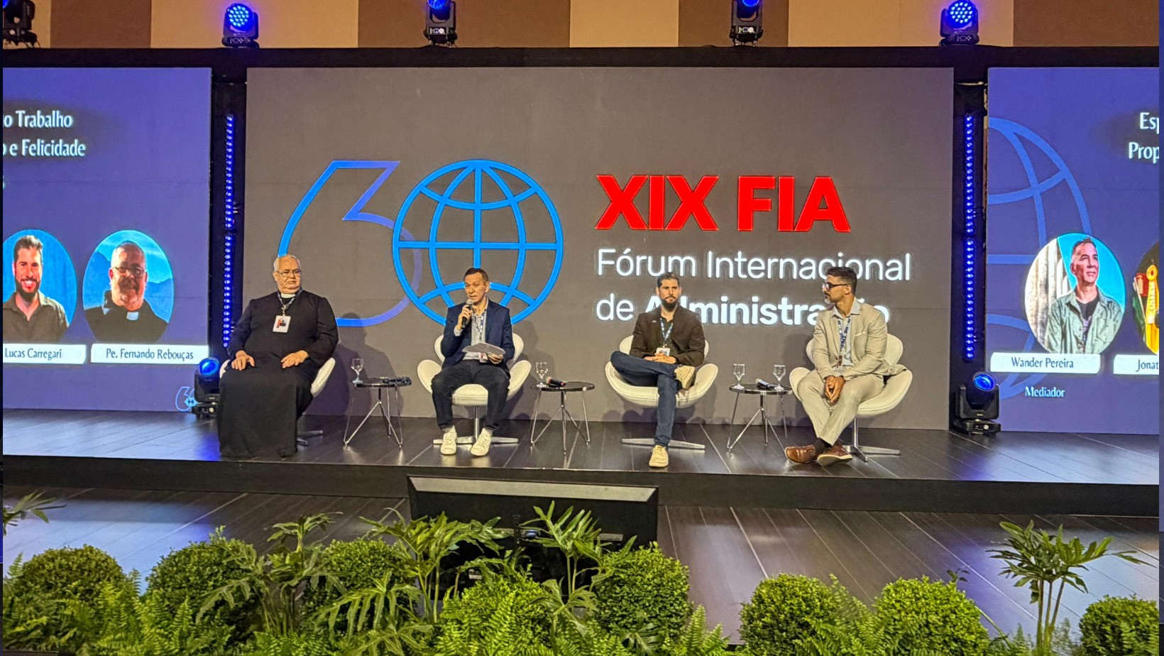 Leia mais sobre o artigo Painel sobre Espiritualidade no Trabalho abre o último dia do XIX Fórum Internacional de Administração