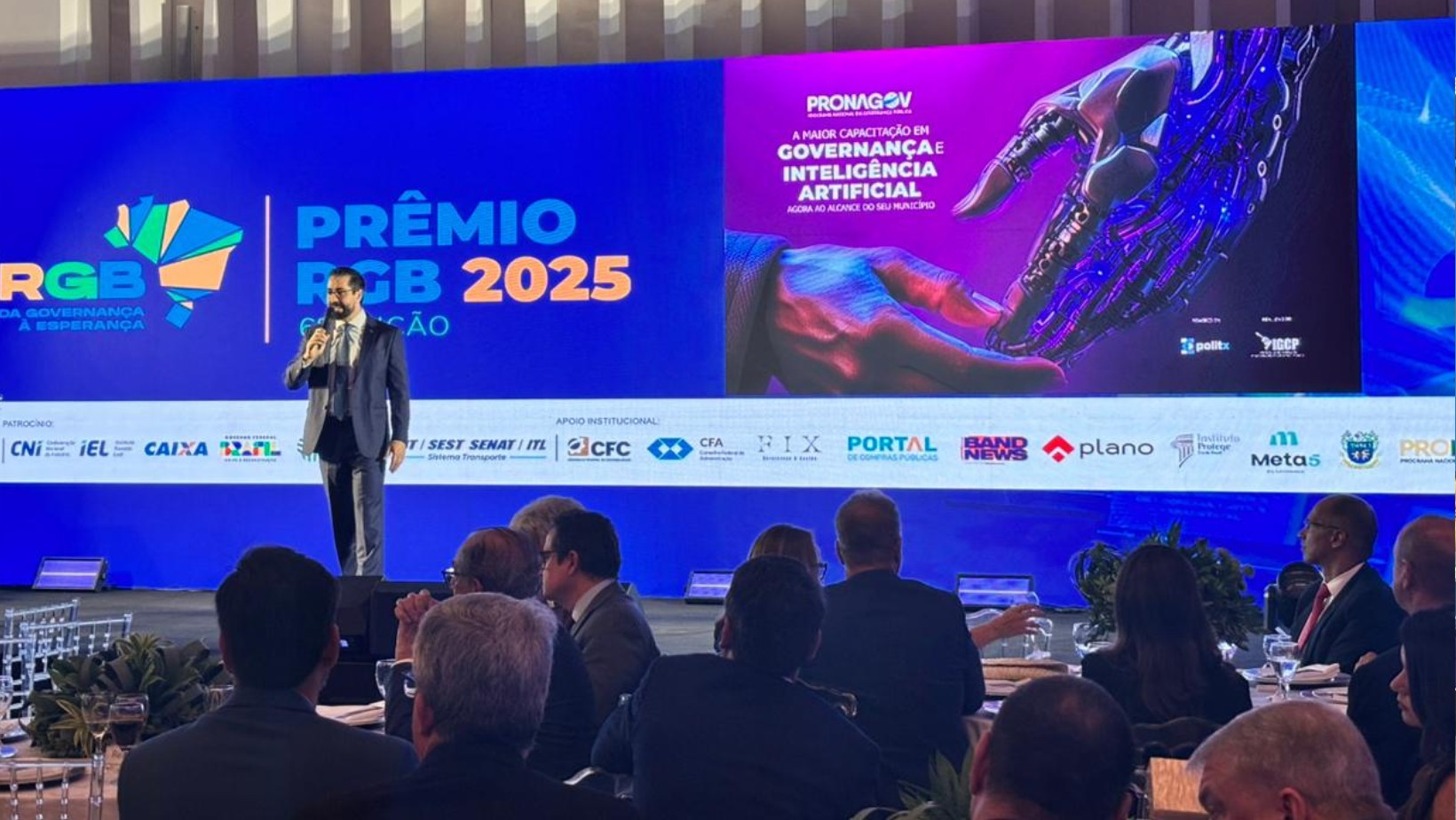 Leia mais sobre o artigo CFA participa do 6º Prêmio Rede Governança Brasil, que reconhece boas práticas no setor público